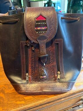 Dark Brown Leather Messenger Bag with Color-Accent Embroidery leather